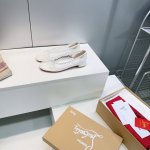 高品质出厂 代购价格p原单渠道 Christinlouboutin Cl红底鞋25春夏新款渔网面蝴蝶结芭蕾舞粗跟单鞋 芭蕾舞鞋柔软天花板呀~ 气质优雅 烂漫又随