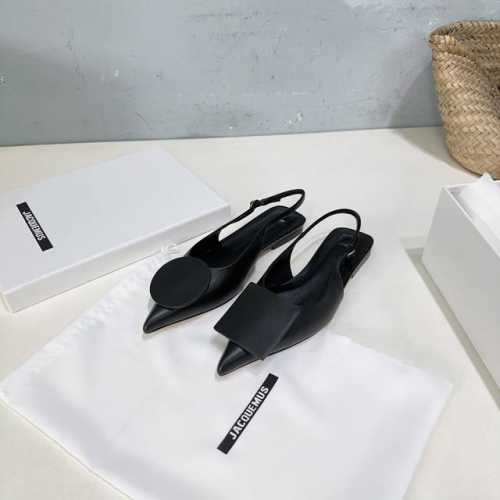 高品质出厂布 ！皮面马毛 ！小众潮牌Jacquemus25春夏新款简约尖头鸳鸯扣平底后空凉鞋！ 设计灵感来源方和圆！具有雕塑的轮廓设计，柔和又有力量感！ 极简优