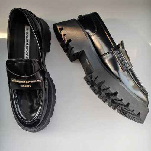 乐福鞋Alexander Wang Aw Carter亚历山大王防水台松糕厚底女士鞋、原版1:1材料 鞋面：原版开边珠 内里：进口羊皮里 鞋底：开模橡胶发泡一体
