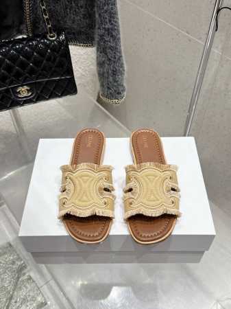 celine 塞琳 2025Ss 春夏新款拖鞋 凯旋门英伦风平底微标拖鞋 简约大气时髦 耐看不过时 是时尚圈永不退潮的经典所在，复古的英伦风格，让你穿出不一样的 - 点击图像关闭
