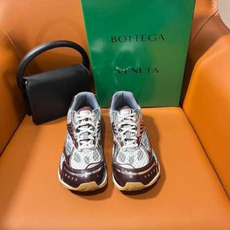 工厂直销女款 ，男款 ，Bottega Veneta 以90年代自由随性的复古风格为灵感，推出全新的中性运运鞋 Orbit系列，王一博 同款走秀款 情侣款老爹鞋 - 点击图像关闭