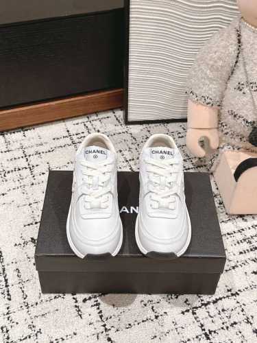 顶级品质 男+10 chanel ss24 new arrival～ 小香经典运动鞋系列｜24擦色新版面 鞋面小牛皮纯手工擦色，工艺复杂细节精致 上脚超好看～休