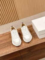 蔻依新款Nama休闲运动鞋 百搭小白鞋 跟高5cm 妥妥的增高神器 鞋底不重 走路超轻便 Size：35-39 40定做不退换