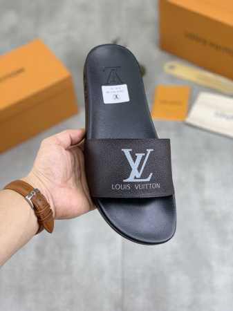 工厂价 实价 原单品质 Louis Vuitton 官网爆款路易威登 Lv男士拖鞋 专柜同步发售 ！意大利进口原版面料 原厂特供原版底 码数：38-45 超多款 - 点击图像关闭