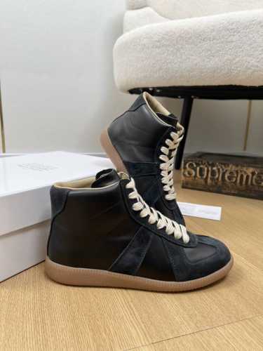 高版本情侣款Maison Margiela *马吉拉 20252025春夏新品 专柜新款中帮德训运动鞋系列～MM6马吉拉经典阿甘复古休闲运动鞋 四季可穿搭经典不