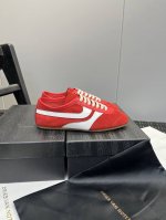 橙子出厂价p dvn 德训鞋 阿甘鞋 复古休闲鞋 情侣款 dries Van Noten 春夏系列 设计师通过改造 扭曲和颠覆经典元素 打造出实用而富有设计感实