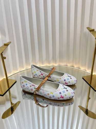 代购级louis vuitton LV路易威登 25 春夏 最新玛丽珍单鞋 简约精致，高级感满满，尽显优雅气质～上脚超好看，拉满了夏日美鞋绝绝子啊鞋面：牛皮3D
