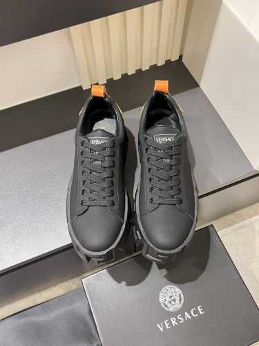 Versace Odissea 艺术感超强的男士飞船鞋，整双鞋很具备结构感和线条感，干净利落也能让造型充满很强的视觉冲击力，原版开发，私模定制原版大底，请不要拿