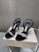 P390 Jimmy Choo｜周仰杰新款一字水钻高跟鞋单鞋凉鞋 Jc家永恒经典之作 简约设计 满满的少女风 既摩登又复古的味道 非常的简连衣裙还是牛仔裤 它都