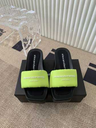 Alexander Wang 亚历山大.方头厚底拖鞋 鞋头凸形立体logo字母高工艺，简约低调的纯色单品细节做工精致，上脚非常舒适好穿 鞋面：原版订制高丝光布料 - 点击图像关闭