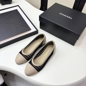 chanel 25S新色芭蕾舞鞋 原版1:1复刻 经典中的经典 无论搭配裤装还是裙装都是完美 小圆头的设计很好的修饰脚型 ，小仙女们必备！ 鞋面：进口编织材料