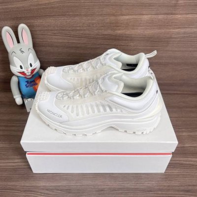 顶级版本Moncler 盟可睐 蒙口 Trailgrip Lite Trainers 越野旅行2代系列低帮休闲户外登山运动鞋。 原楦数据开发 面料采用防水耐磨纤