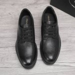 商品商标：prada 普拉达 商务皮鞋 正码码数: 38-44 45订制 商品材料：精选 进口头层十字纹牛皮鞋面，进口水染牛皮内里。强烈立体视觉效果，原版大底