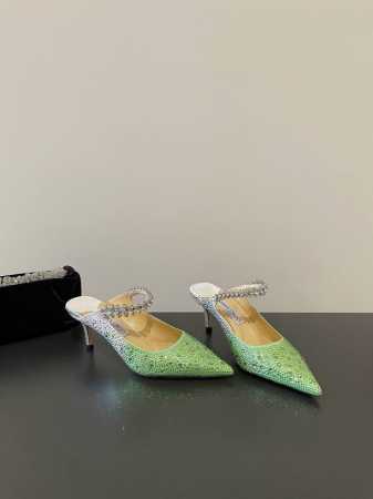 jimmy Choo 最高品质 最新经典钻石链条 渐变烫钻 重工艺水晶半拖鞋单鞋 同步专柜 主打精致 舒适度休闲 甜美 无解风都轻松满足 Blingbling - 点击图像关闭