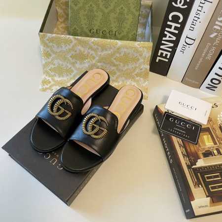 橙子出厂价p gucci 古驰 夏季新款 金属扣饰平底拖鞋 休闲凉拖 码数 35-42 - 点击图像关闭