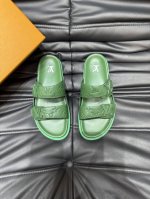 louis Vuitton 路易威登 高端精品 奢品拖鞋 1:1高端品质 休闲阳光宽松舒适型 最高版本高品质精品 经夏季必入哦 码数 38-45 45码定做 p