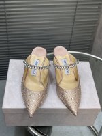 顶级版本 Jimmy Choo｜周仰杰新款水钻链条尖头高跟鞋单鞋 Jc家永恒经典之作 简约设计 满满的少女风 既摩登又复古的味道 非常的简连衣裙还是牛仔裤 它都