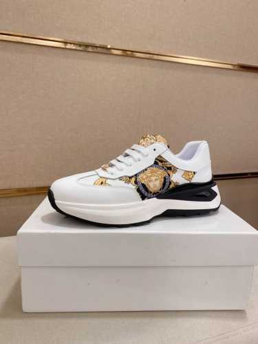 工厂p价 新款Versace 范思哲 鞋面进口牛皮内里进口羊皮内里 原版大底开模，每一位男士的身份衬托，上脚大气稳重高端定制专柜原版复刻不管风吹雨打鞋楦不变，经