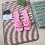 橙子出厂价p gucci 古驰春夏新款 沙滩果冻鞋 镂空拖鞋 凉拖 原版开模经典双G鞋面 原版开模橡胶注塑一体成型 双层组合大底 码数 35-42