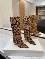 VANDA NOVAK来自意大利的品牌 全网独家 耗时3个月研发 鞋跟独特设计酒杯 2024重磅系列 众多联手意大利品牌 推出高级感满分的鞋款系列 火遍ins