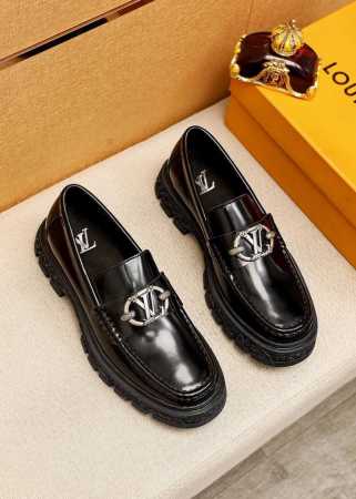 原单 Louis Vuitton 路易威登 新款～时尚商务正装男鞋原单品质，高端精品细节精致考究，采用进口意大利头层开边珠牛皮鞋面舒适的水染牛皮内里原版大底，穿 - 点击图像关闭