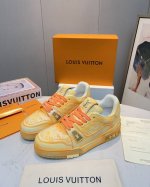 情侣款LV水洗板鞋，顶级版本水洗鞋，LV TRAINER 篮球系列运动鞋，官网限定款复古篮球运动鞋！原版1:1精准复刻、所有细节都完美无瑕！ 鞋面用料独家定制头