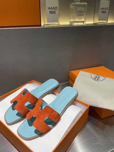 爱马仕 HerméS 经典 工 字拖 高品 原版工艺 橙配浅蓝 款式经典 简约 此款主要对比的就是工艺 品质 爱马仕 HerméS 夏天开始不一样的夏天生活 爱
