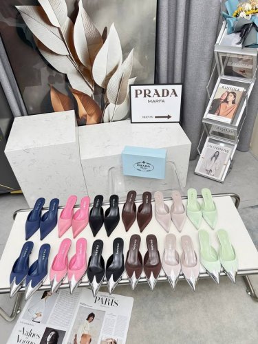 2025T台秀场穆勒鞋 真丝尖头系列 顶级包装配套最高版本 PRADA 2025普拉达新品， 顶级版本 实力来袭！prada25“T台秀款”,主推热卖款式，真丝