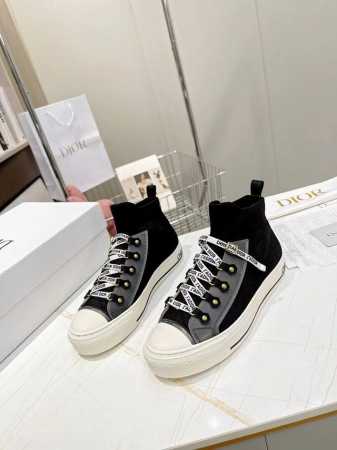 顶级正确版本 Dior 迪奥 最新飞织袜子鞋 顺应复古市场的趋势的 Dad Shoes风格鞋款鞋舌上的dior标志，鞋面运用了质感细腻的皮革和飞织全毛面材质拼接 - 点击图像关闭