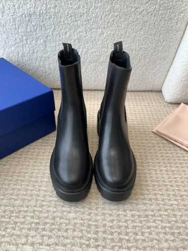 stuartweitzman fw24ss new arrival～杨紫大姐姐同款 一脚蹬 松紧 机车靴 短靴 sw新款厚底马丁靴百搭实穿，可盐可甜的单品酷酷的