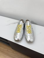 顶级版本 ｜Dries Van Noten 2024 夏季新款马拉松复古德训鞋 这款是比利时品牌 很多明星私服穿搭常出现 搭配彩色袜子也超好看！简约的设计既复古