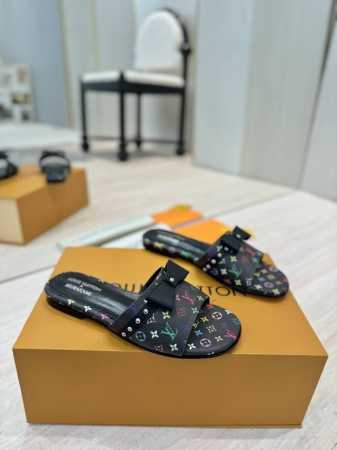 出厂 顶级版本 Louis Vuitton Lv路易威登 25 春夏 最新玛丽珍单鞋 简约精致，高级感满满，尽显优雅气质～ 上脚超好看，拉满了夏日美鞋绝绝子啊 - 点击图像关闭