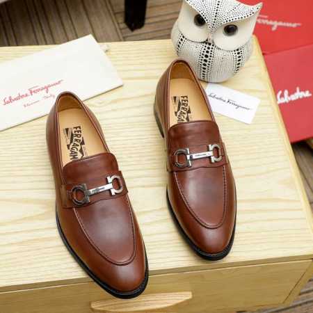 工厂价 菲拉格幕 Ferragamo 新款男士休闲套脚鞋官网原版1:1开模，原单品质做工精细，高端奢华鞋面采用进口意大利头层牛皮奢华皮内里橡胶耐磨防滑大底，穿着 - 点击图像关闭