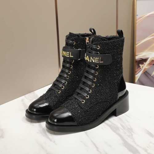 冲量价: CC小香秋冬牛皮短靴马丁靴新品fw new arrival～香家马丁靴基础版型，利落帅气！挺阔饱满，帅气拿捏！流线，材质，工艺严苛遵循原版精髓 鞋面：