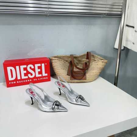 高品质出厂 ！小众潮牌顶级品质！Diesel25春夏最新高跟尖头后空凉鞋！ 又酷又飒的很难拒绝啊 搭配阔腿裤露出鞋尖，一整个狂拽酷炫住了 辣妹必备款 姐妹们冲啊 - 点击图像关闭
