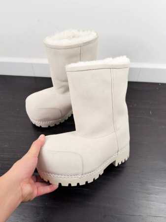 短款 中款 高款 男款加10 balenciaga 巴黎世家 大头靴雪地靴 情侣款 时尚不分季节，泰国明星fourth在30几度的天气穿着巴黎世家2024 洛杉 - 点击图像关闭