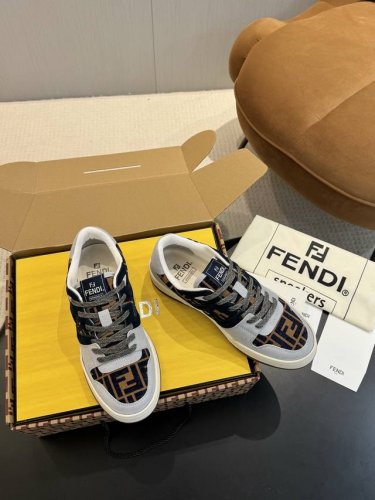 顶级版本情侣款顶级飞机盒版本 Fendi芬迪爆款系列 情侣休闲运动鞋 Fd Match 原版Rmb9360购入 一比一复刻 设计师Kim Jones打造的首款运