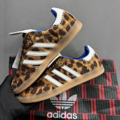 档口现货 notitle Xadidas Originals Samba 马毛德训鞋 防滑耐磨 低帮板鞋 男女同款 豹纹 简约大方的设计造型 使Notitle
