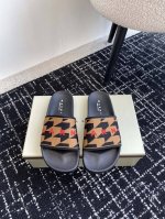 代购级 marni 夏季新款 情侣鞋 凉拖鞋 夏天该有的气息 一字拖必备单品清单 百搭款谁穿谁美 夏日最耀眼超完美的细节 绝不辜负你们的期待 鞋面 编织面料 跟