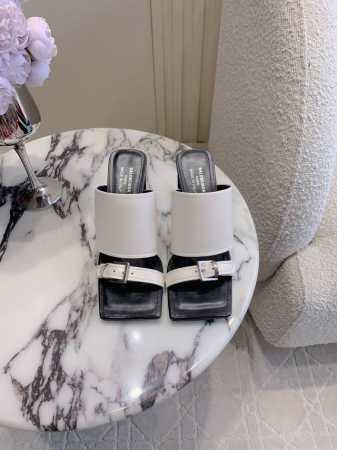 矮跟 高跟 Balenciag*新款方头高跟拖鞋 甜酷Girl的最爱 上脚真的太辣了 辣妹必备 鞋面牛皮 原版开模五金 内里垫脚羊皮 意大利真皮大底 跟高 5C - 点击图像关闭