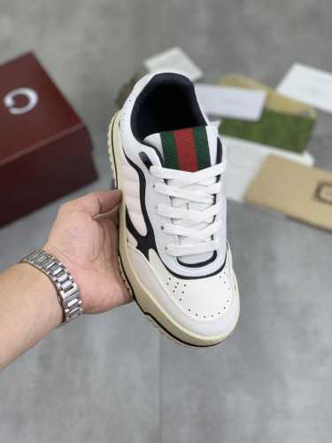 工厂价 实价 Gucci 古驰情侣款秋冬低邦走秀款休闲运动鞋，顶级版本！油边工艺一比一复刻。早春新款，打造属于完美的风格，又酷又飒 C位时髦穿搭 带复古加未来感