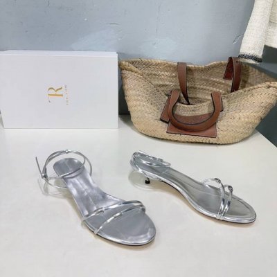高品质出厂 小众潮牌Therow25春夏新款简约带子高跟露趾凉鞋 太简约时髦啦 没有一丢丢多余的设计 有一丢高级又简约的感觉其实除了好看以外它的舒适度真的是好穿