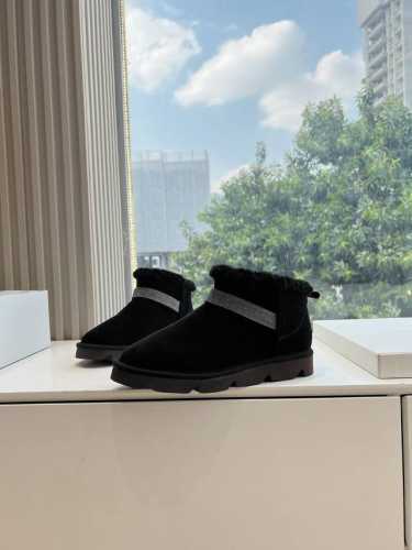 所见即所得G1991代购级别Brunello Cucinelli 24ss 冬季新款 雪地靴 羊羔毛包子靴 BC有着原汁原味意大利奢侈审美DNA，以及对女性的深