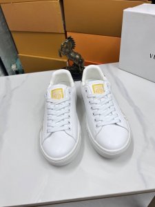 出厂价p 范思哲 新款 精品休闲鞋 原版高品质鞋面进口拼接制作 真皮内里加厚乳胶鞋垫版型时尚 动感十足原版芬迪舒适大底 简洁大方运动休闲 码数38-44G