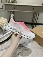 最新运动鞋 全套包装舒适度百分百 时尚又运动 众多明星同款 时尚界的一款联名爆款爆动时尚圈 Loewe X On昂跑cloudtilt 罗意威 联名轻量运动休闲