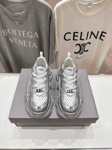 高版本出厂 Balenciag*巴黎世家25Ss早春最新爆款明星走秀同款，Sneaker运动老爹鞋系列 原版购入开发，一比一做货，新款浓浓的机能风，鞋底刻度非常