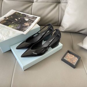 橙子出厂价p prada 普拉达 初夏新款 尖头镂空粗跟凉鞋 浅口单鞋 小红书新款 初夏学院风 明星同款 Ootd穿搭 跟高 平底 6Cm 码数 34-41