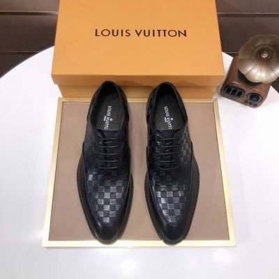工厂P批 Louis Vuitton 原单 新款Lv路易威登 * 顶级版本 Lv经典皮鞋！选用进口原版单牛皮 原版真皮边条拼接耐磨橡胶大底！高品质精品！码数38