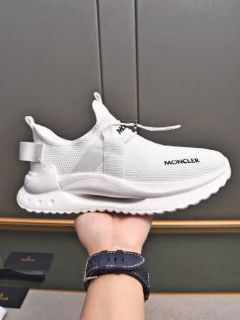 Moncler蒙口男士户外系带运动鞋 具有舒适防滑性能 专为户外跑步或都市漫步而设 兼备创新 功能性与图形细节于一体 从高山氛围汲取灵感 诠释潮流时尚 多种原版 - 点击图像关闭