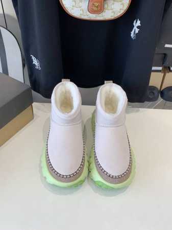 出厂价 Ugg 24ss秋冬新品雪地靴 毛毛鞋 专柜最新爆款 轮胎底运动系列 UGG上脚超可爱，塔斯曼The Venture Daze Mule24春夏全新系列 - 点击图像关闭